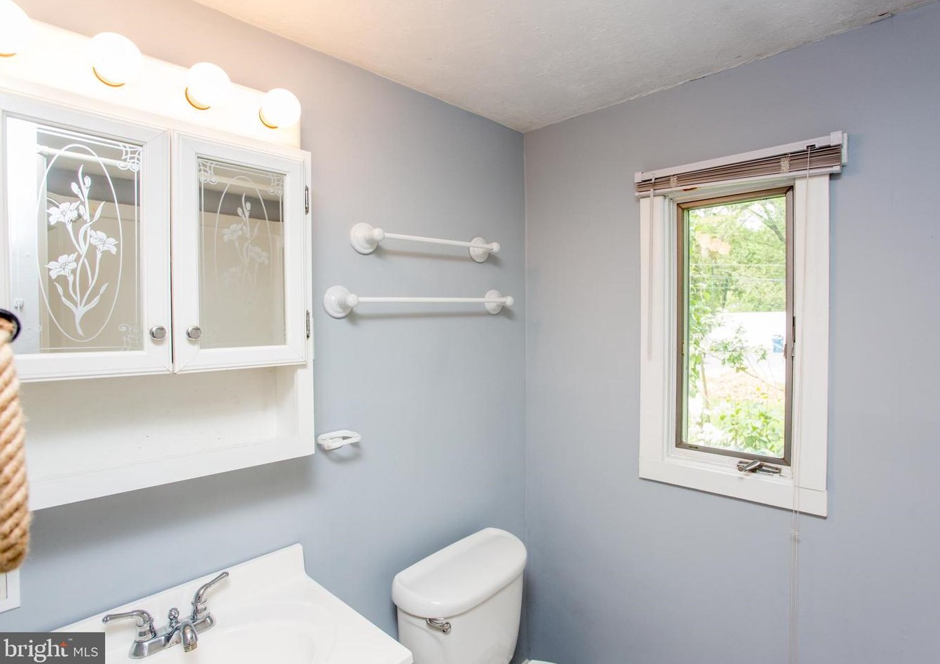 149 Byram Ln, Stockton NJ  08559-1825 exterior