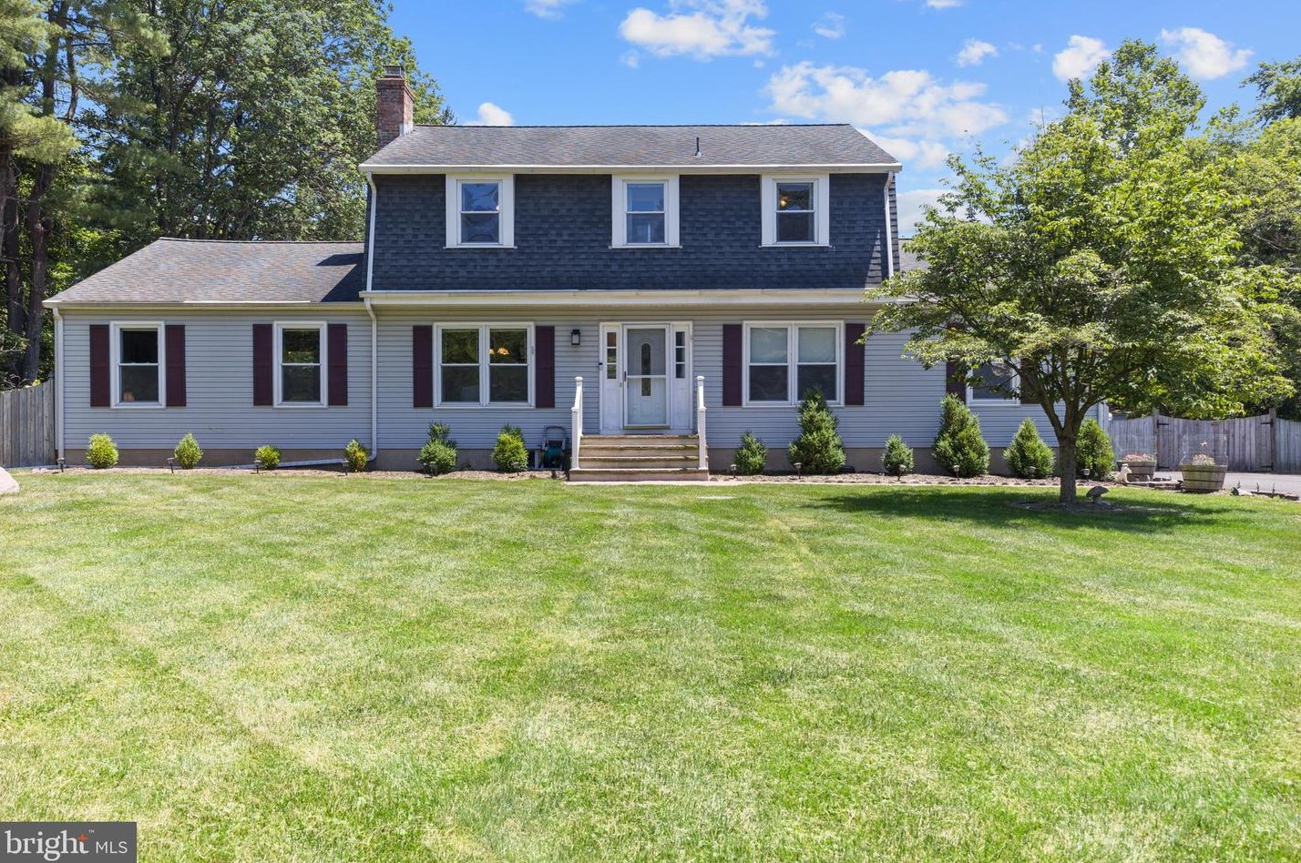 524 Hamden Rd, Annandale, NJ 08801