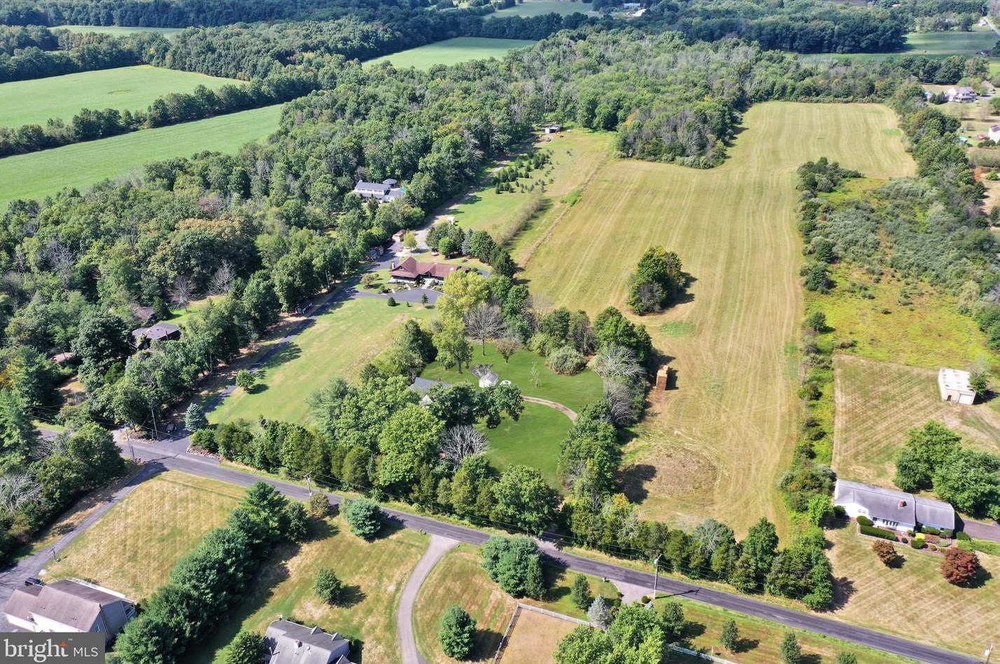 69 Lower Oak Grove Rd, Frenchtown NJ  08825-4230 exterior