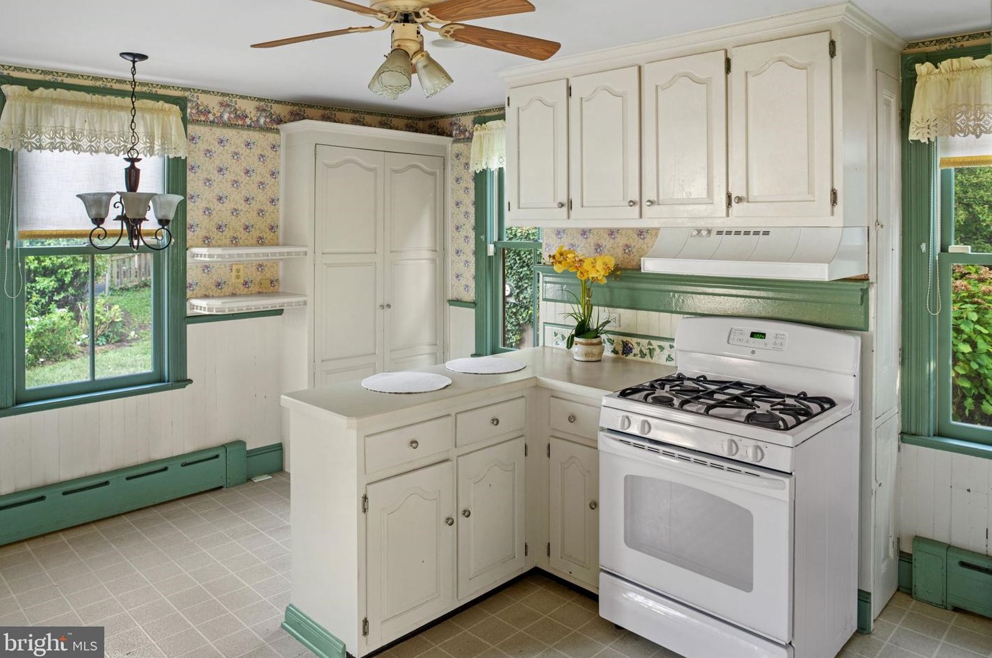 3 Main St, Stockton NJ 08559-2120 exterior