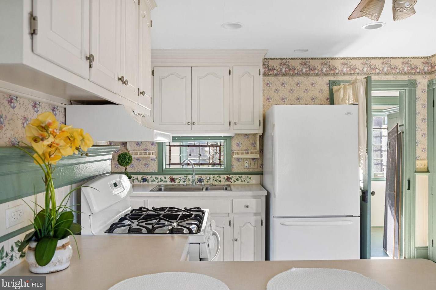 3 Main St, Stockton NJ 08559-2120 exterior