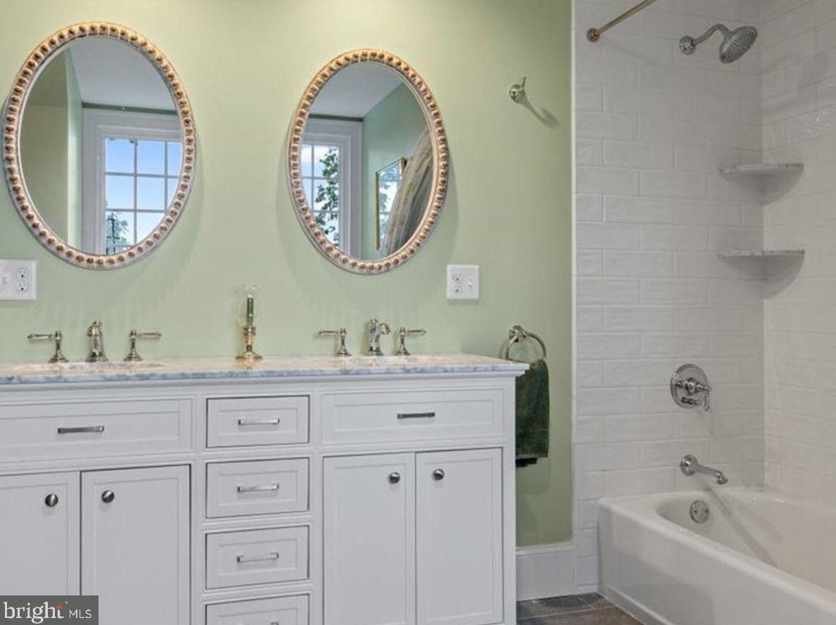 150 Sandy Rdg Rd, Stockton NJ 08559-1513 exterior