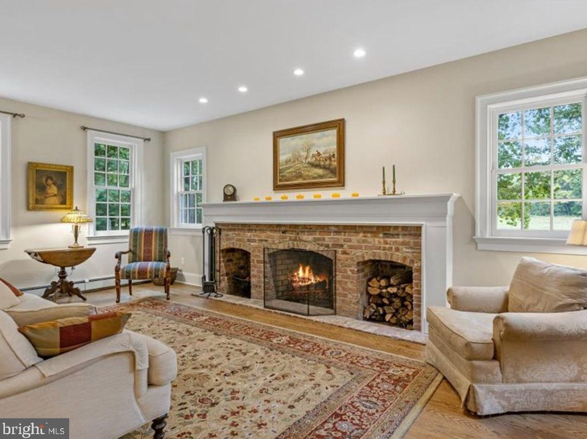 150 Sandy Rdg Rd, Stockton NJ 08559-1513 exterior