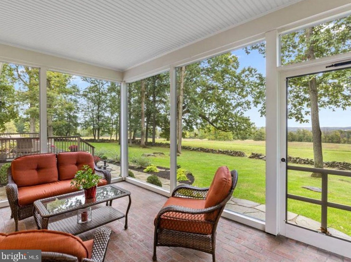 150 Sandy Rdg Rd, Stockton NJ 08559-1513 exterior