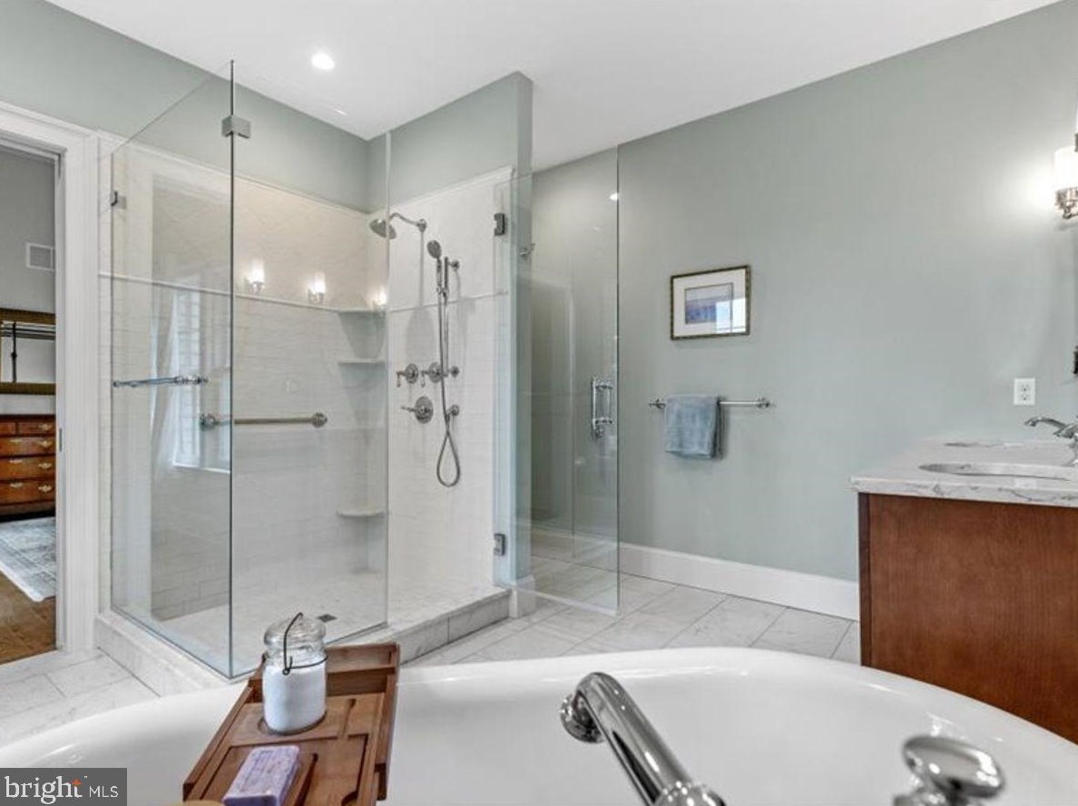 150 Sandy Rdg Rd, Stockton NJ 08559-1513 exterior