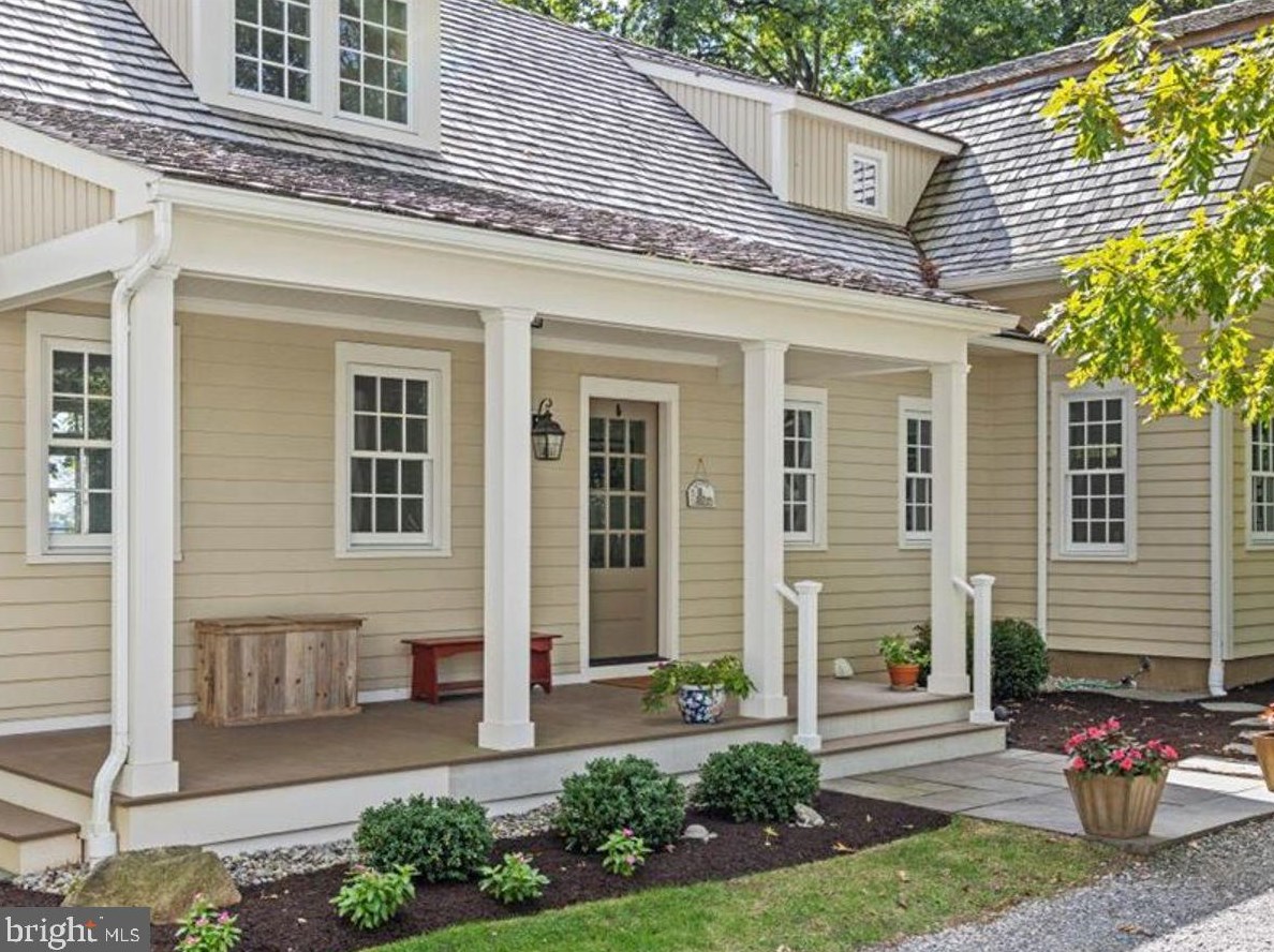 150 Sandy Ridge Rd, Stockton, NJ 08559-1512