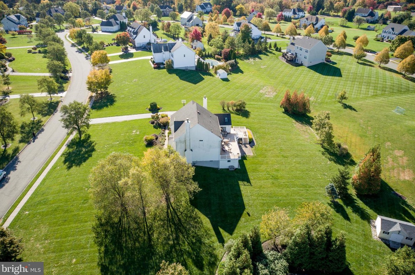 19 Ferris Wheel Dr, West Amwell NJ  08530-3441 exterior