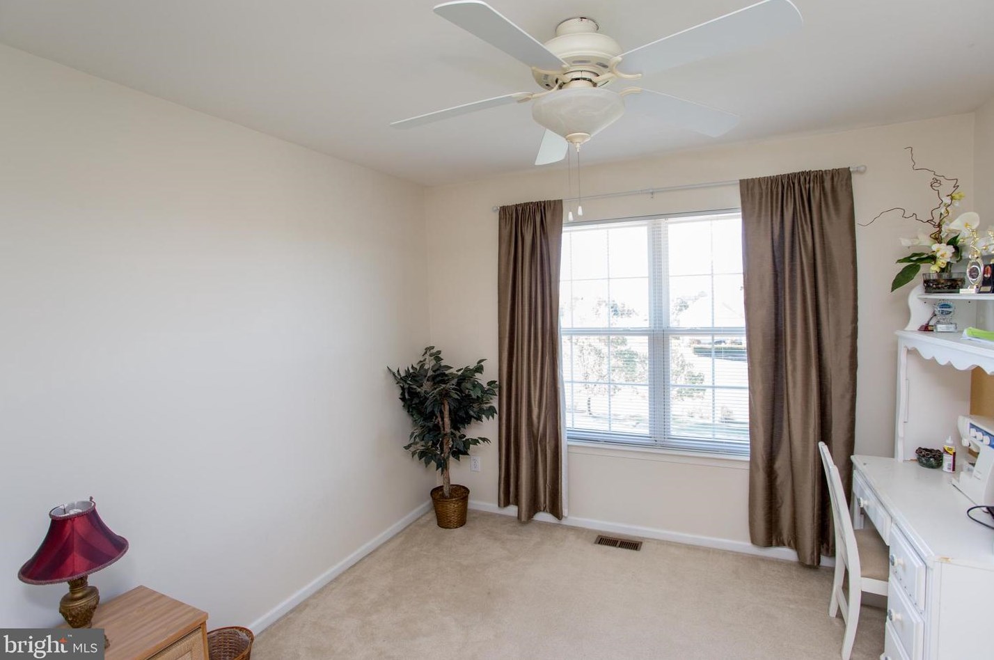 19 Ferris Wheel Dr, West Amwell NJ  08530-3441 exterior