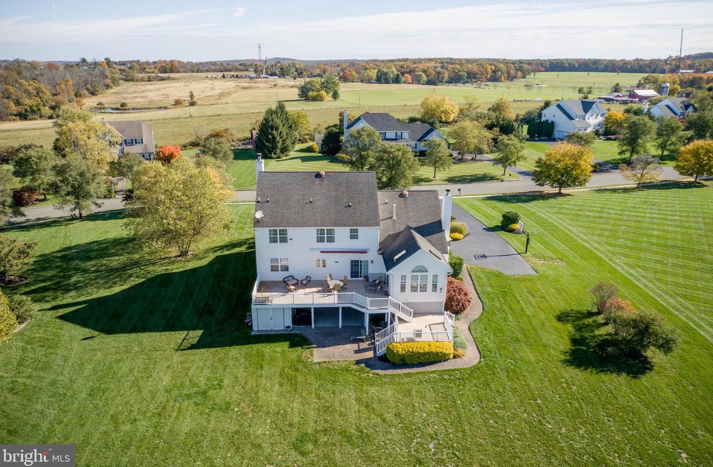 19 Ferris Wheel Dr, West Amwell NJ  08530-3441 exterior