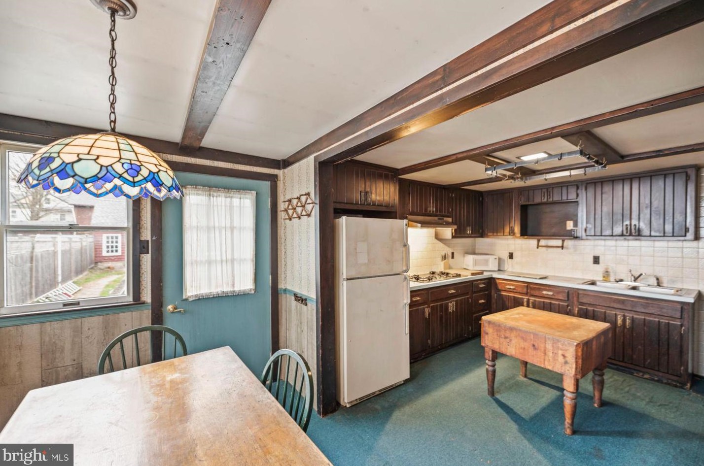 46 Buttonwood St, West Amwell NJ  08530-1643 exterior