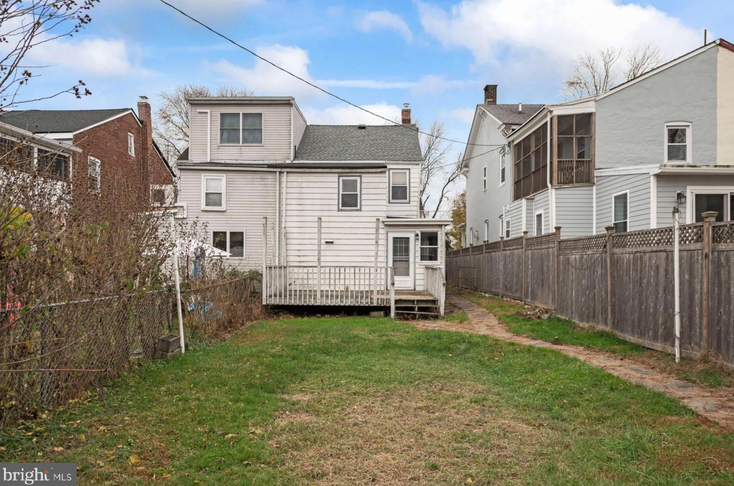 46 Buttonwood St, West Amwell NJ  08530-1643 exterior