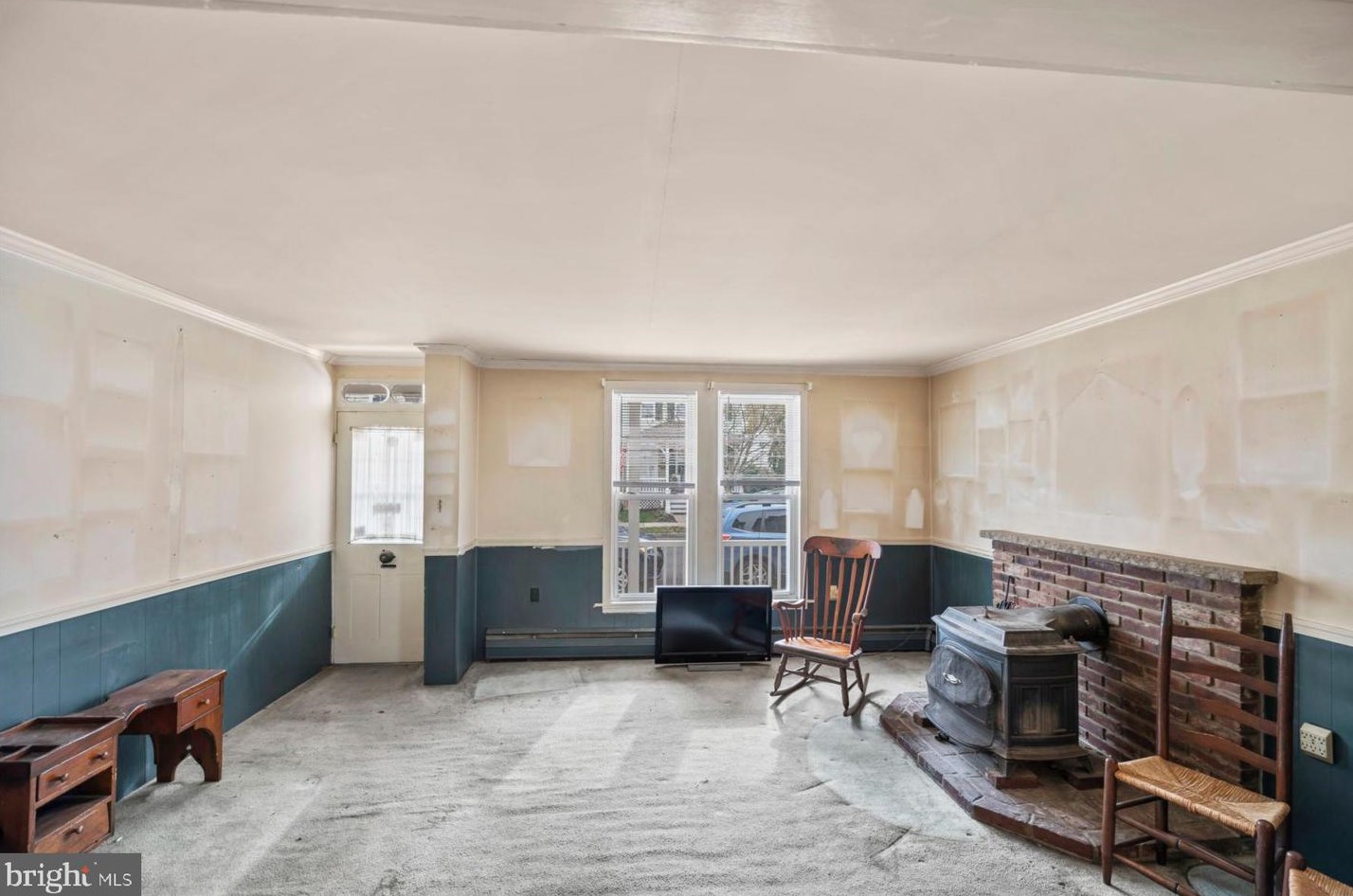46 Buttonwood St, West Amwell NJ  08530-1643 exterior