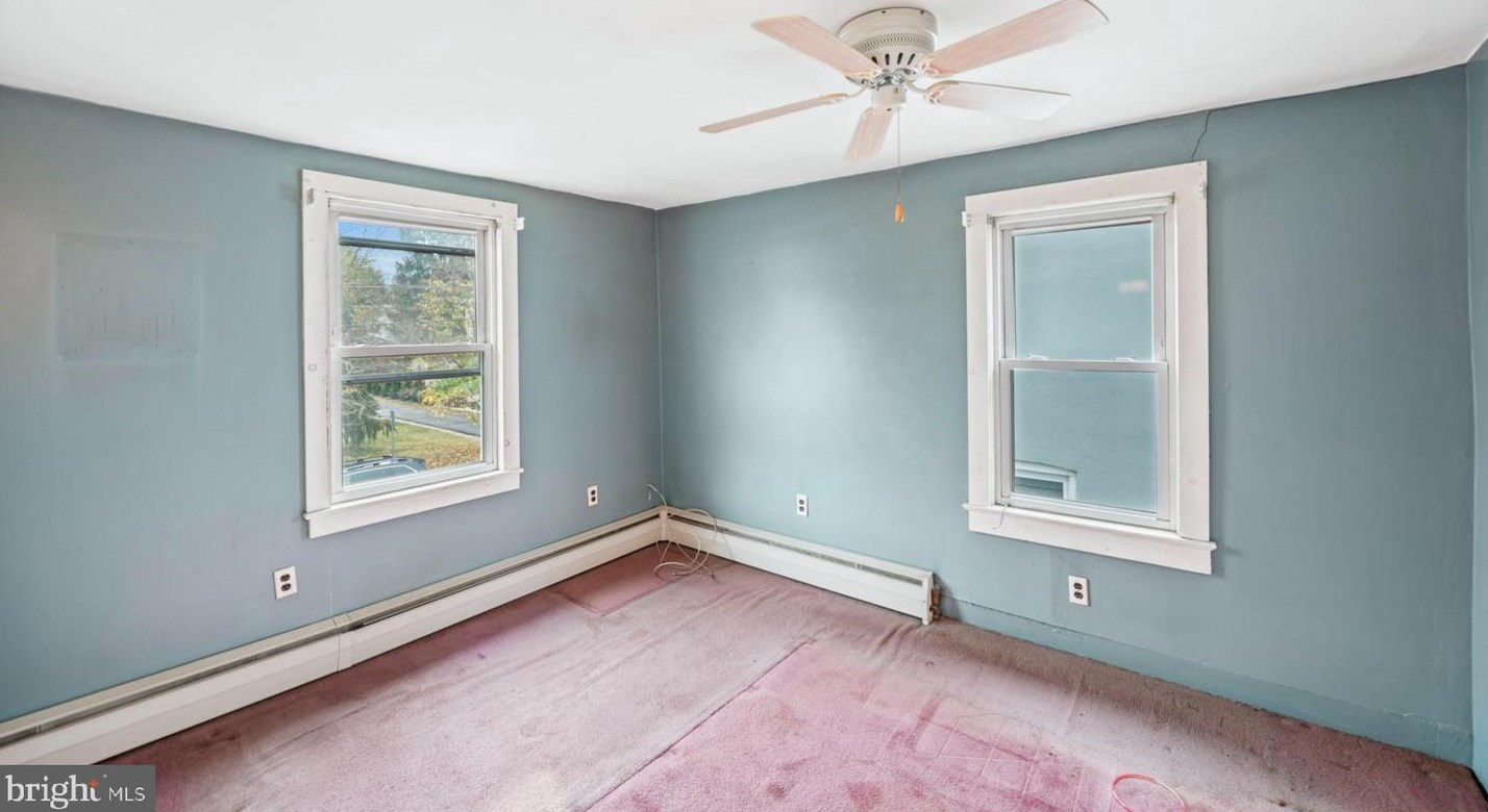 46 Buttonwood St, West Amwell NJ  08530-1643 exterior