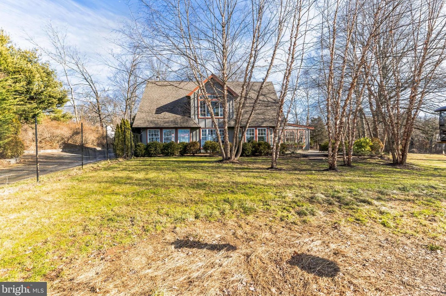 36 Barry Rd, West Amwell, NJ 08530