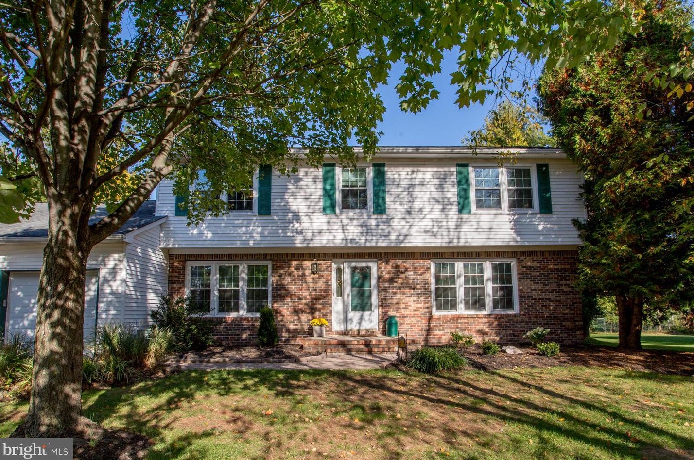 7 Aberdeen Cir, Flemington, NJ 08822