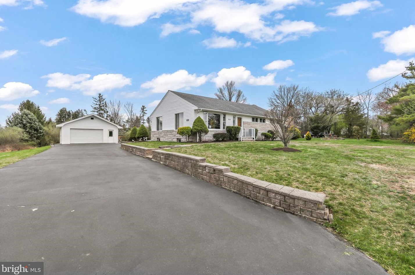 515 Brunswick Pike, West Amwell, NJ 08530-2811