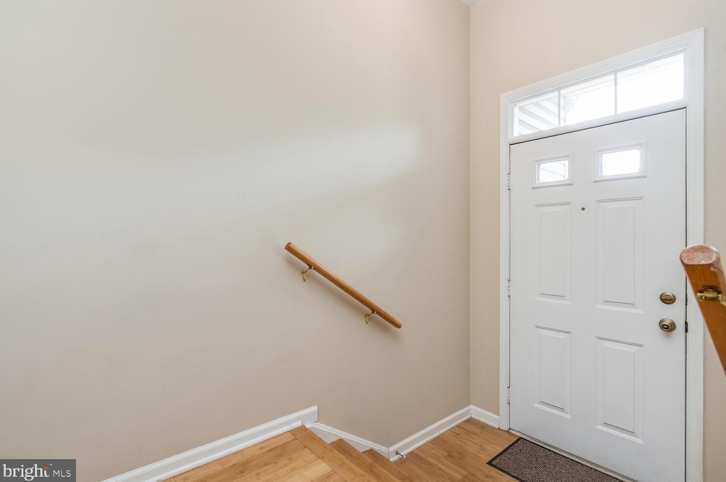 27 Chesterfield Ct, Flemington, NJ 08822