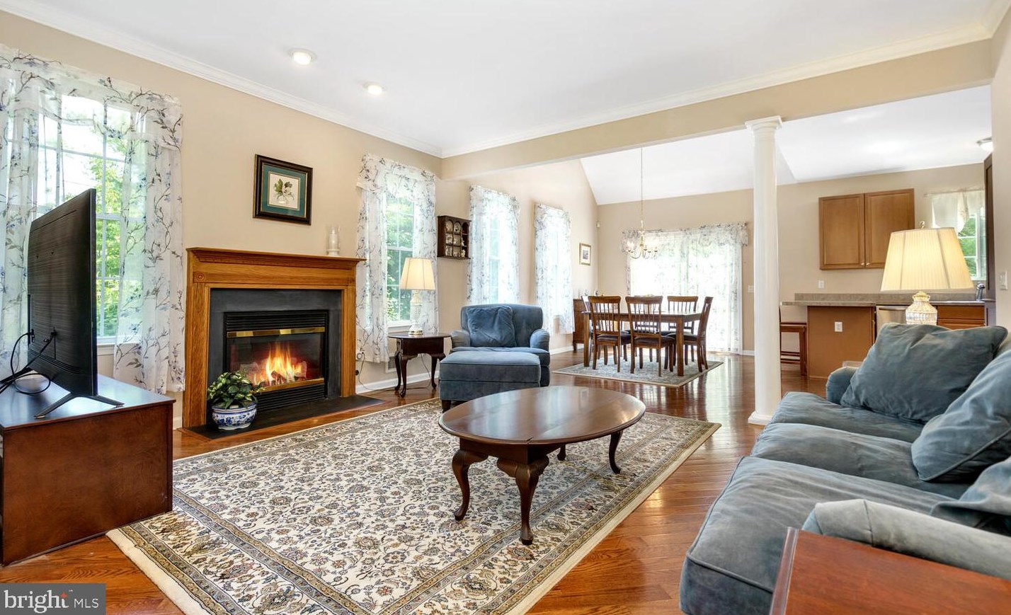 12 Indian Plantation St, Flemington, NJ 08822