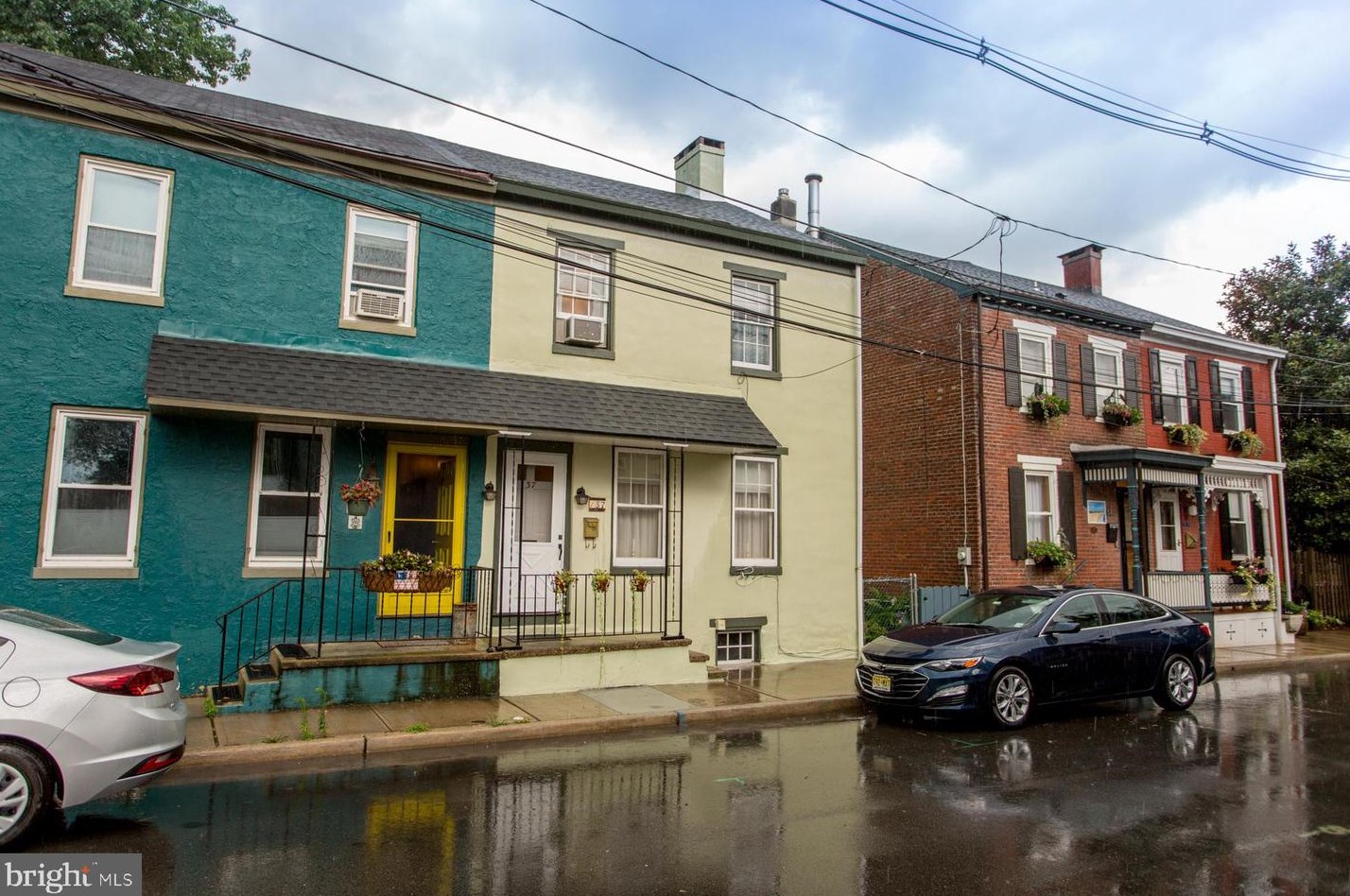 37 Delevan St, West Amwell, NJ 08530-2010