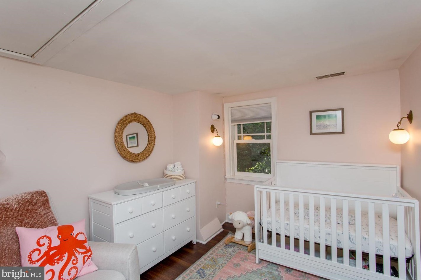 28 Swan St, West Amwell NJ  08530-1022 exterior