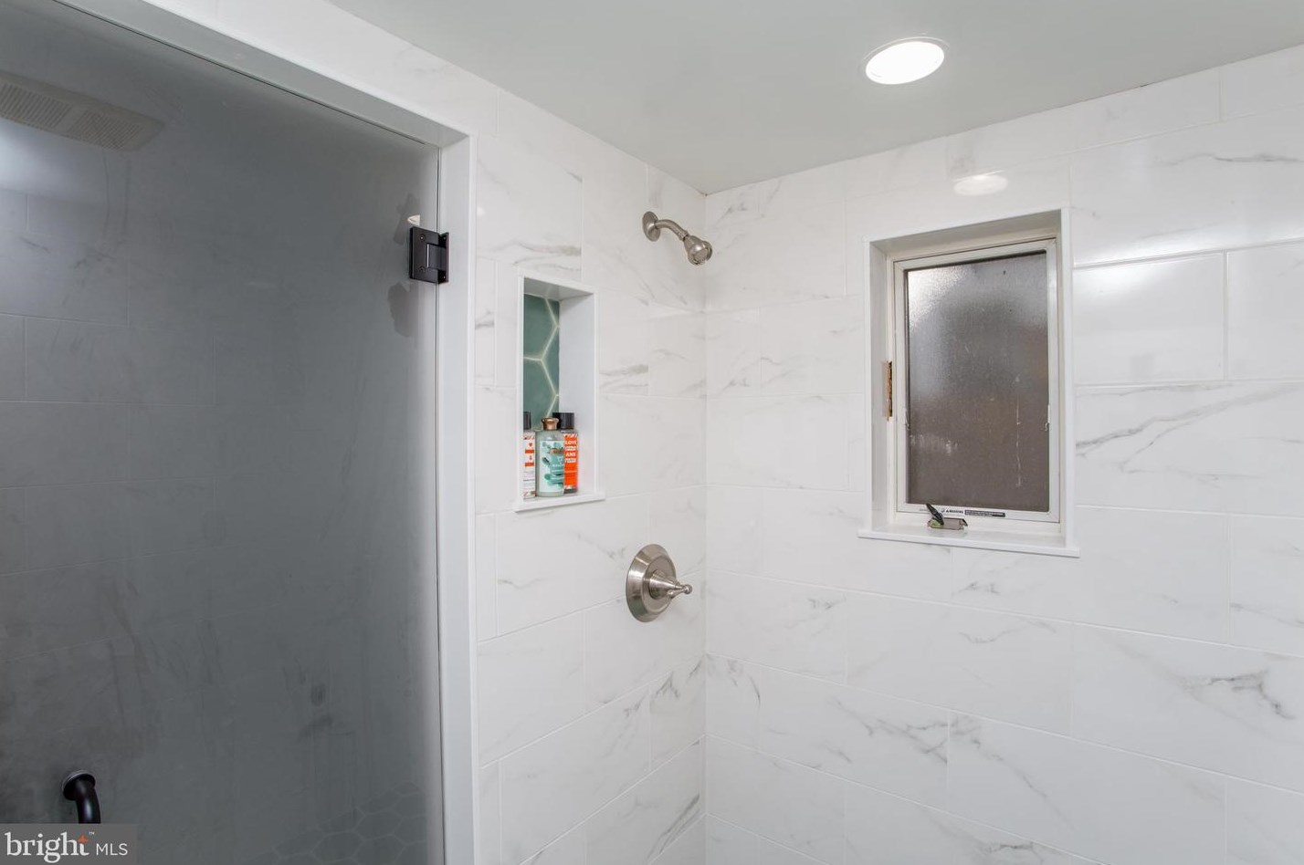 28 Swan St, West Amwell NJ  08530-1022 exterior