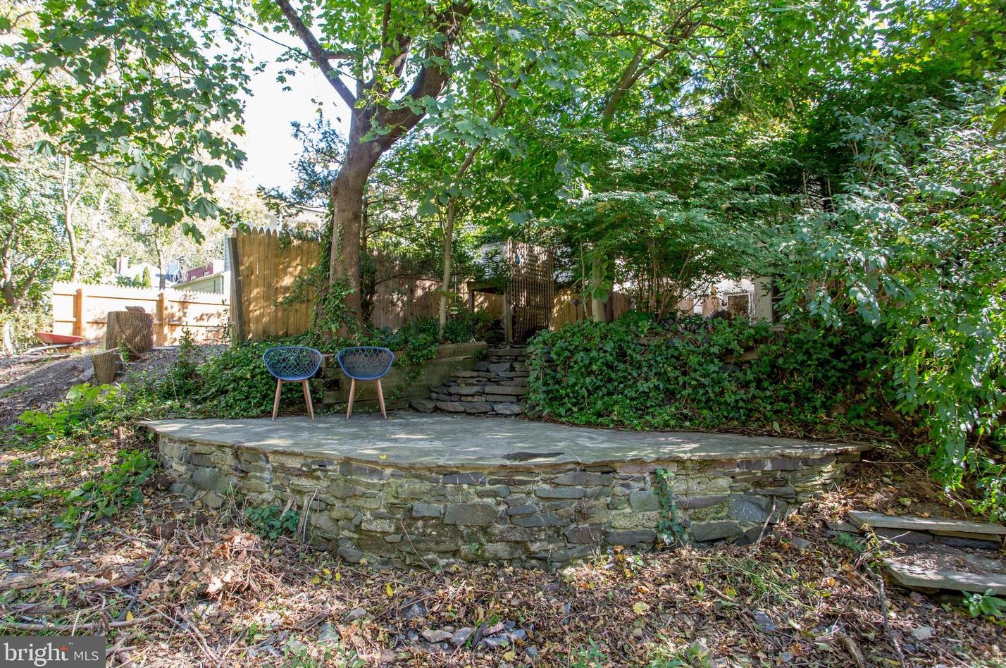28 Swan St, West Amwell NJ  08530-1022 exterior