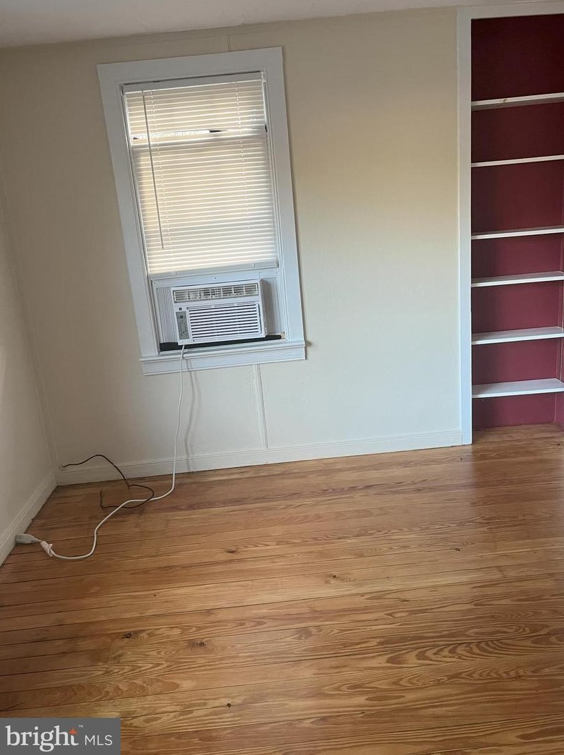 13 Bridge St #2, Stockton, NJ 08559