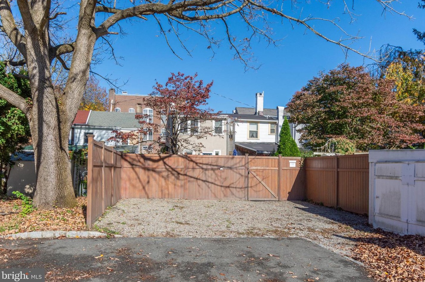 5 Ferry St, West Amwell NJ  08530-1802 exterior