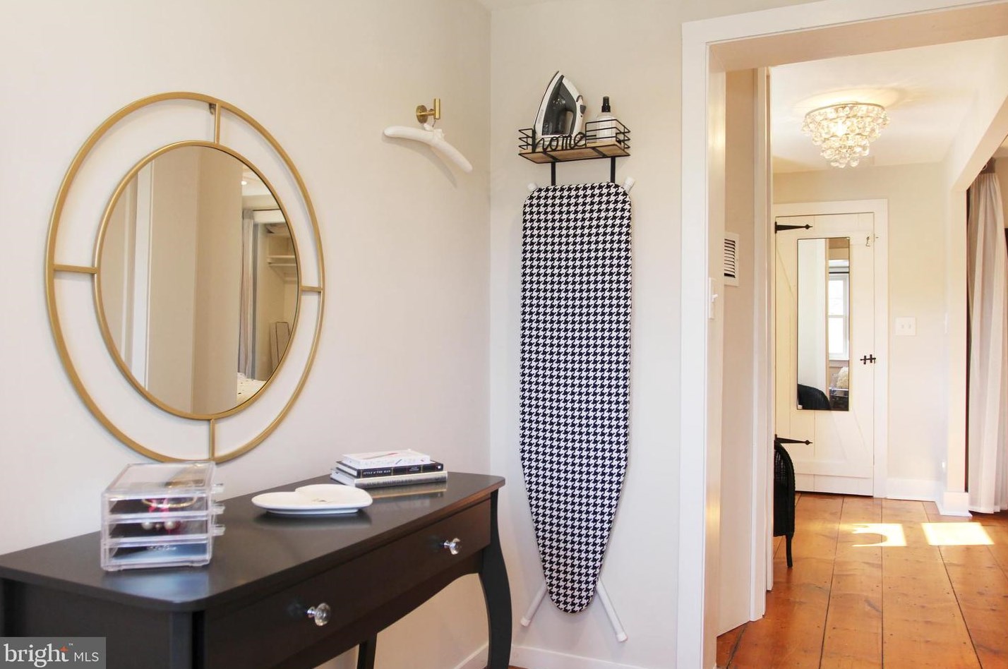 5 Ferry St, West Amwell NJ  08530-1802 exterior