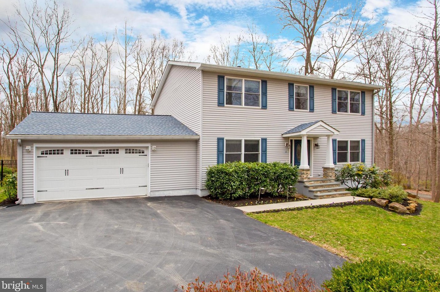 33 Lakeview Rd, West Amwell, NJ 08530-3102