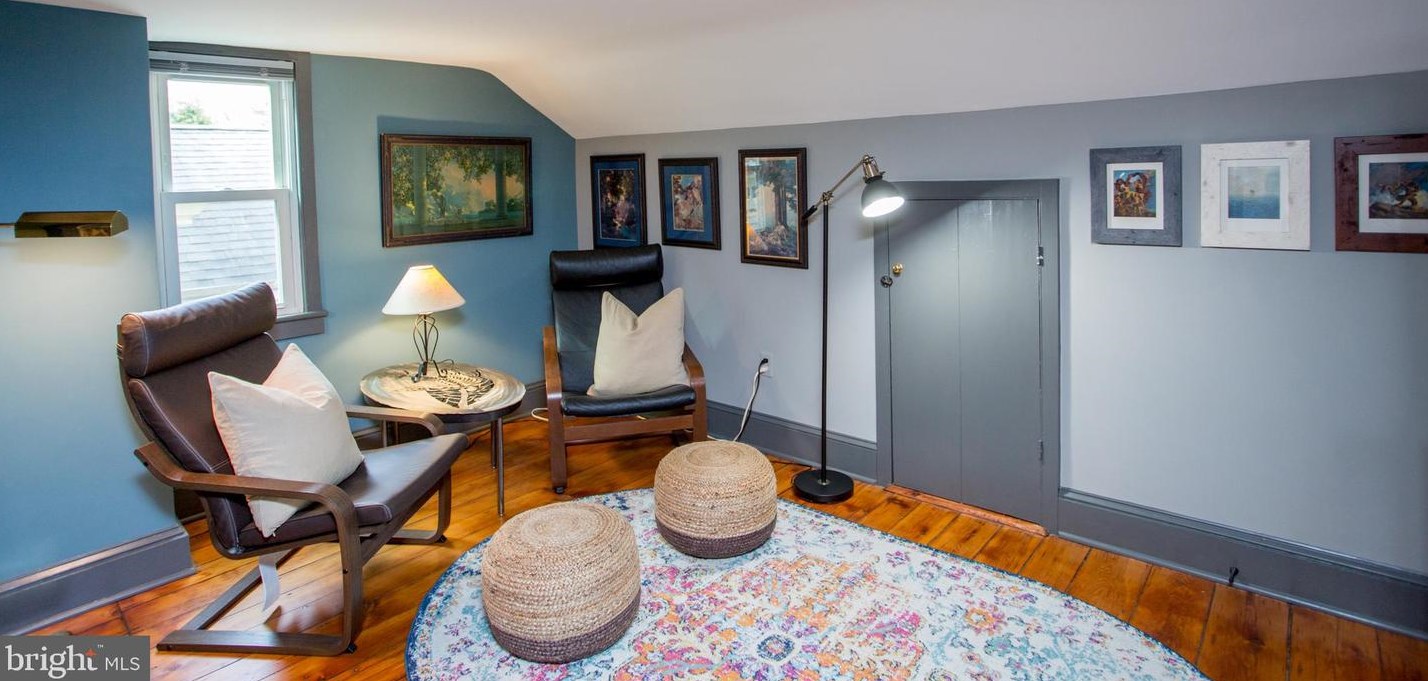 105 Union St, West Amwell NJ  08530-1646 exterior