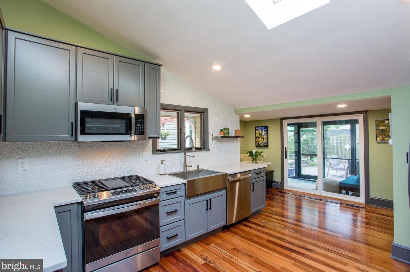 105 Union St, West Amwell NJ  08530-1646 exterior