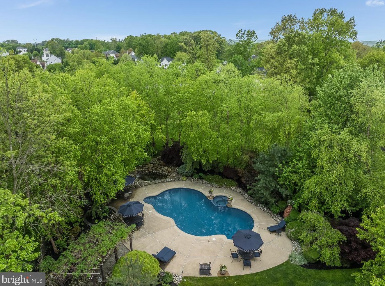 14 Ridgeview Ct, East Amwell Township NJ  08551-1872 exterior