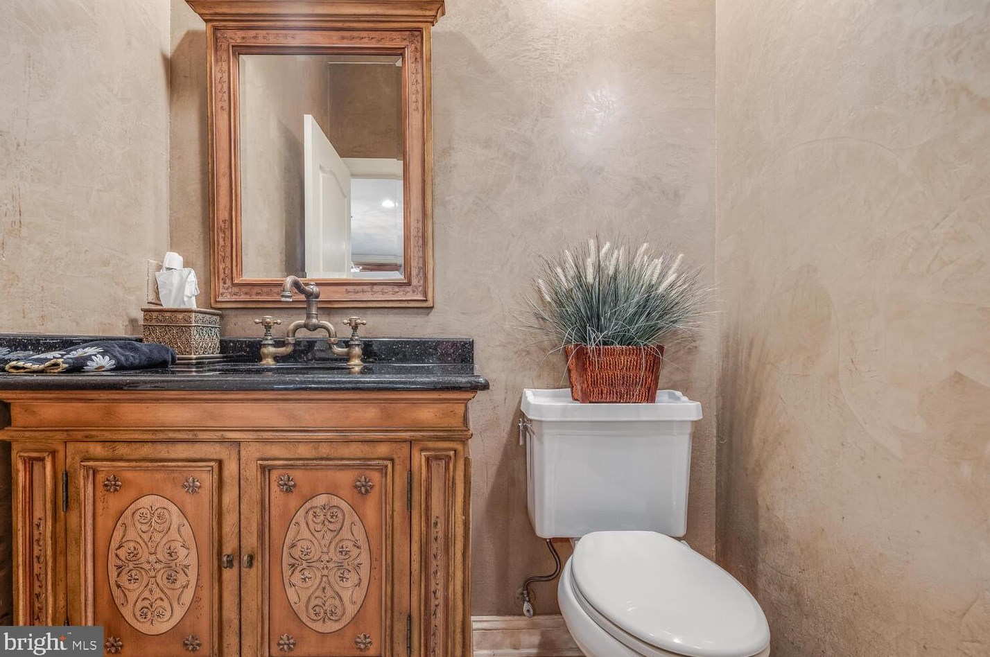 14 Ridgeview Ct, East Amwell Township NJ  08551-1872 exterior