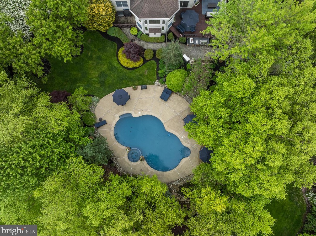 14 Ridgeview Ct, East Amwell Township NJ  08551-1872 exterior