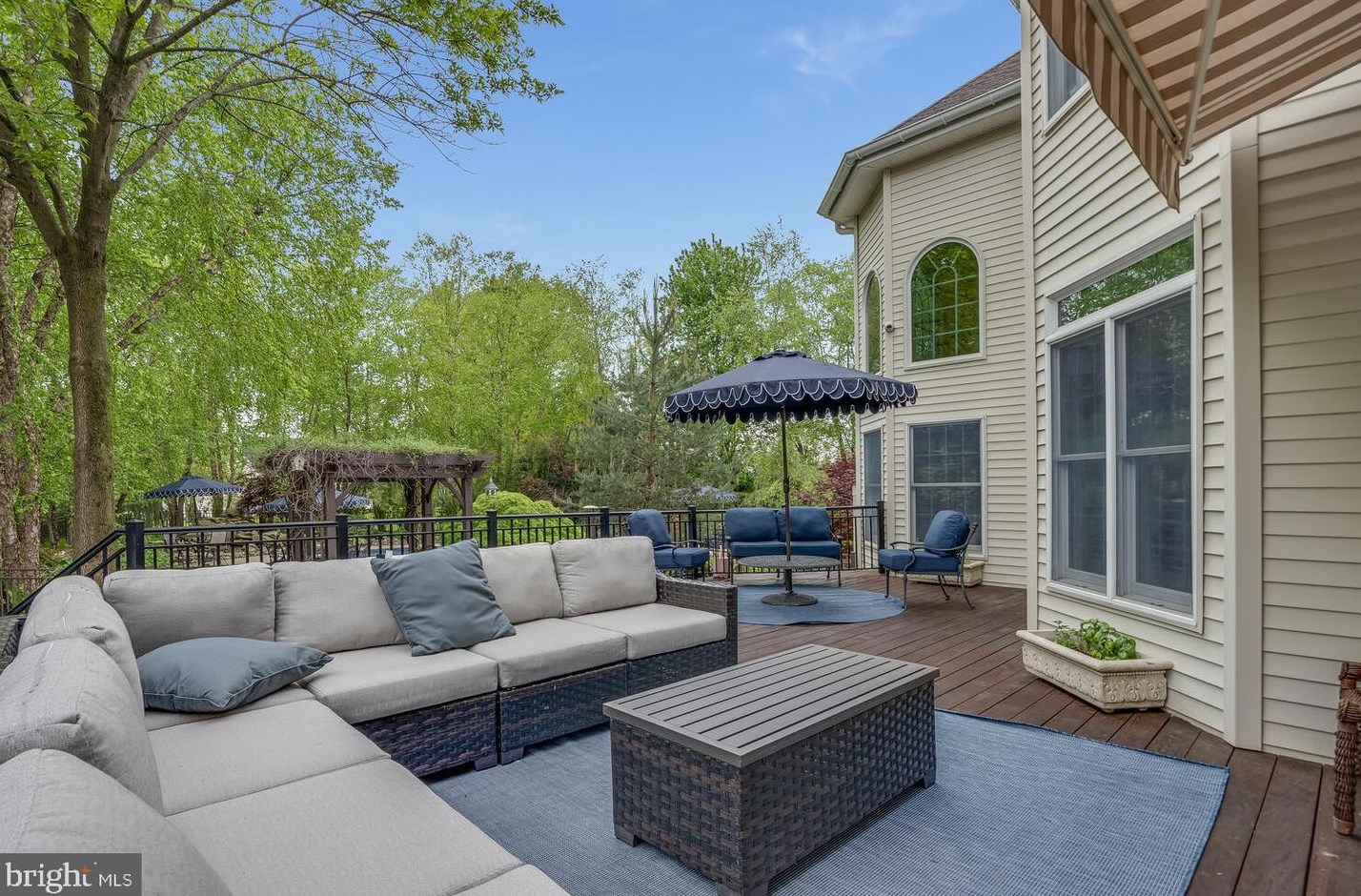 14 Ridgeview Ct, East Amwell Township NJ  08551-1872 exterior