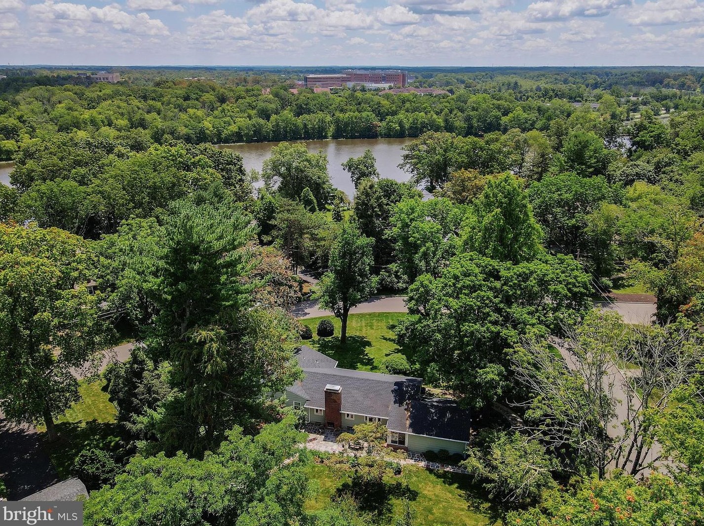 510 Lake Dr, Princeton, NJ 08540