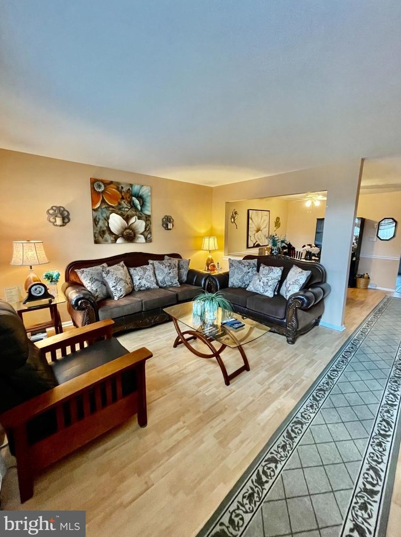 504 Logan Ave, Trenton, NJ 08629-1531