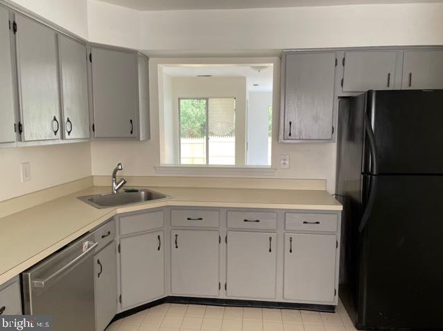 70 Winchester Dr, East Windsor, NJ 08520-2609