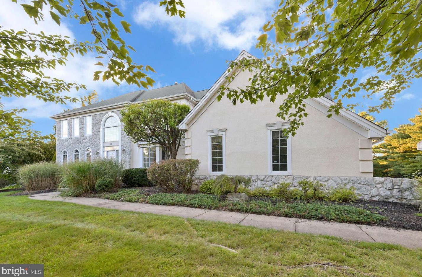 15 Highpoint Pl, W Windsor Township, NJ 08550