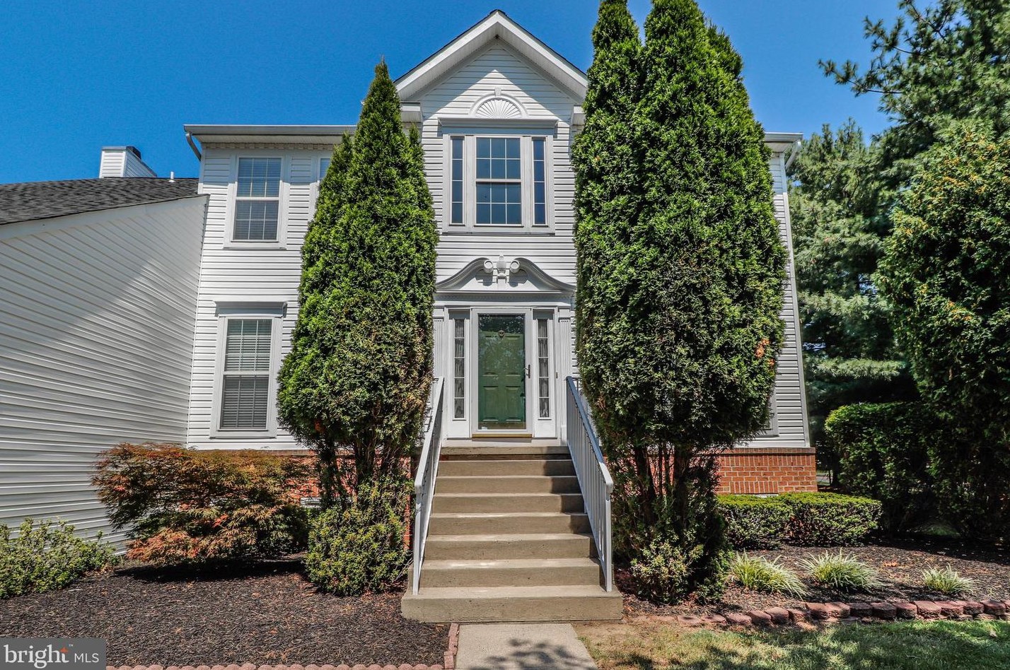 82 Stanford Rd, Pennington, NJ 08534-5185