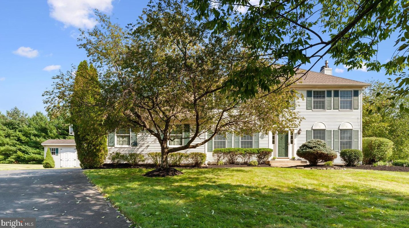 3 Enfield Cir, W Windsor Township, NJ 08550