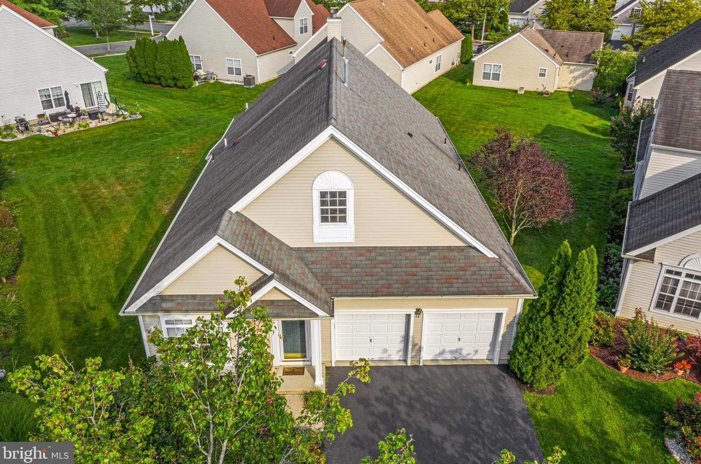 14 Maidenflower Ln, W Windsor Township, NJ 08550
