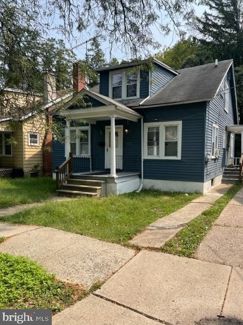 52 Maple Ave, Lawrence Township, NJ 08618
