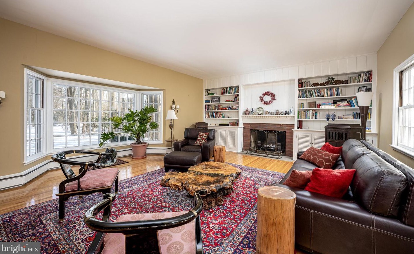 37 W Long Dr, Lawrence Township, NJ 08648