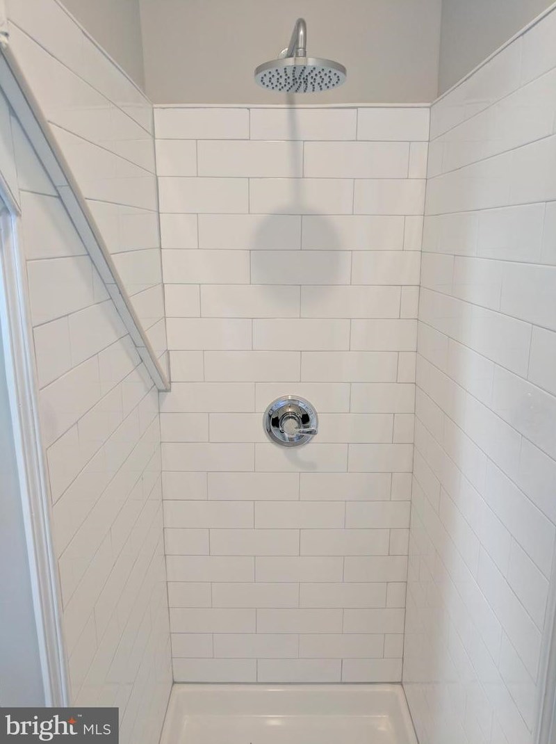 302 State St, Trenton NJ  08609-2008 exterior