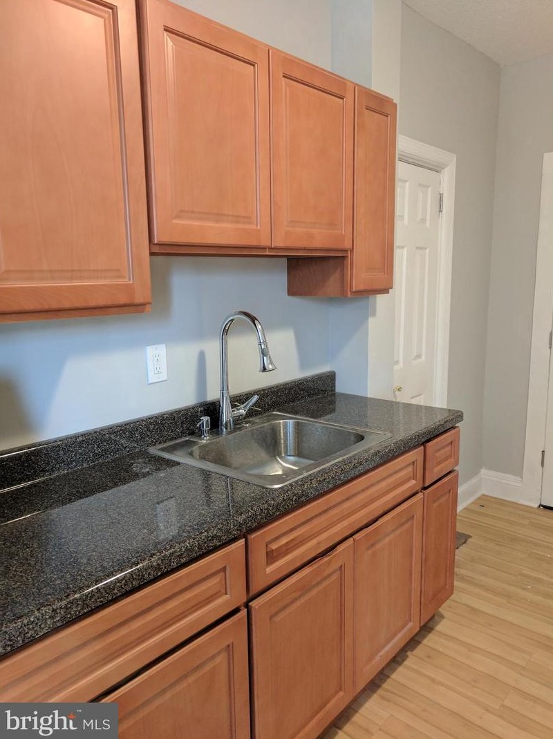 302 W State St, Trenton, NJ 08618