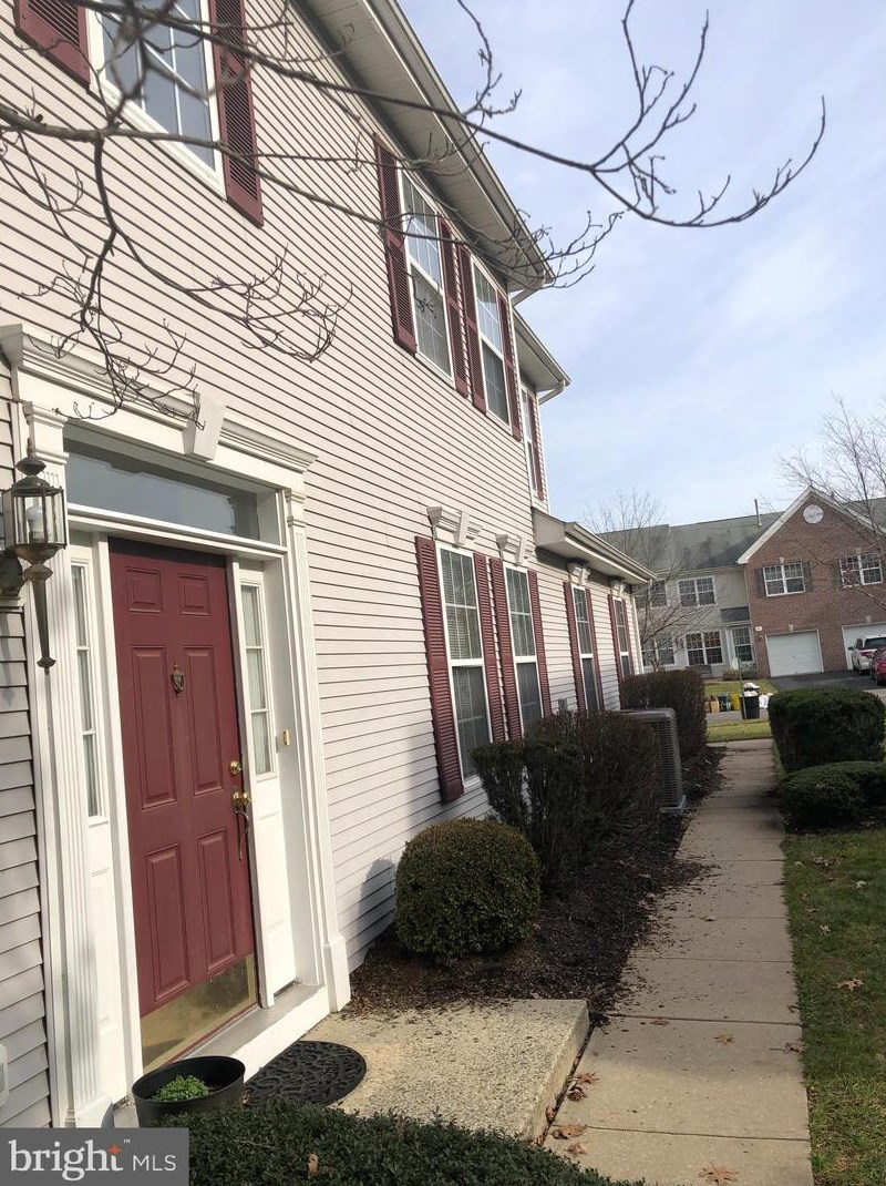 83 Windsor Pond, W Windsor Township, NJ 08550