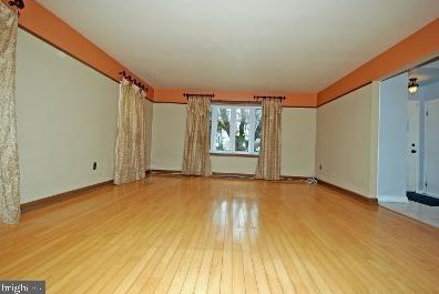 7 Wickham Ln, East Windsor, NJ 08520-1209