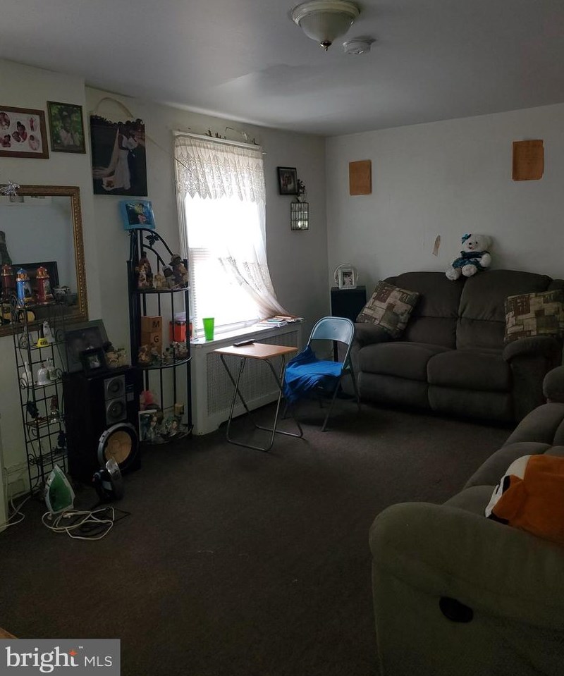 225 Tyler St, Trenton, NJ 08609